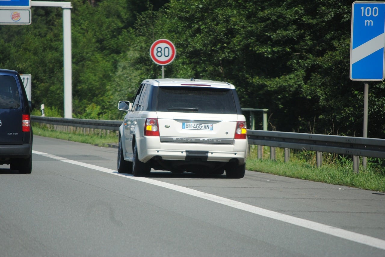 Wichtiges Verhaltenregeln bei Stau auf der Autobahn