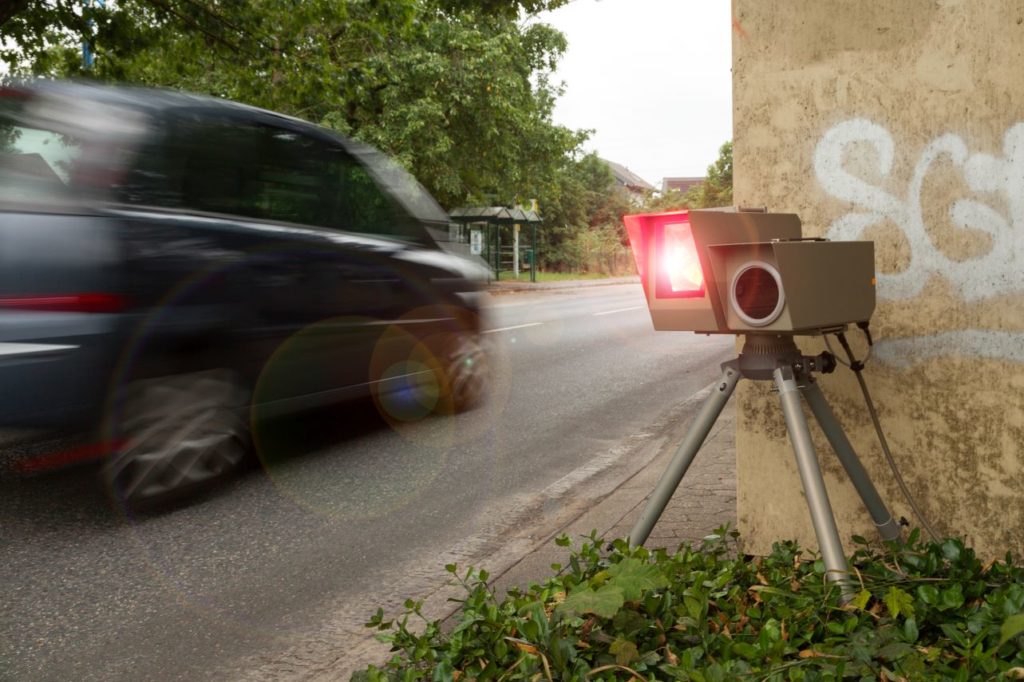 Mobile Blitzer werden oft in Baustellen oder an Unfallschwerpunkten aufgebaut.