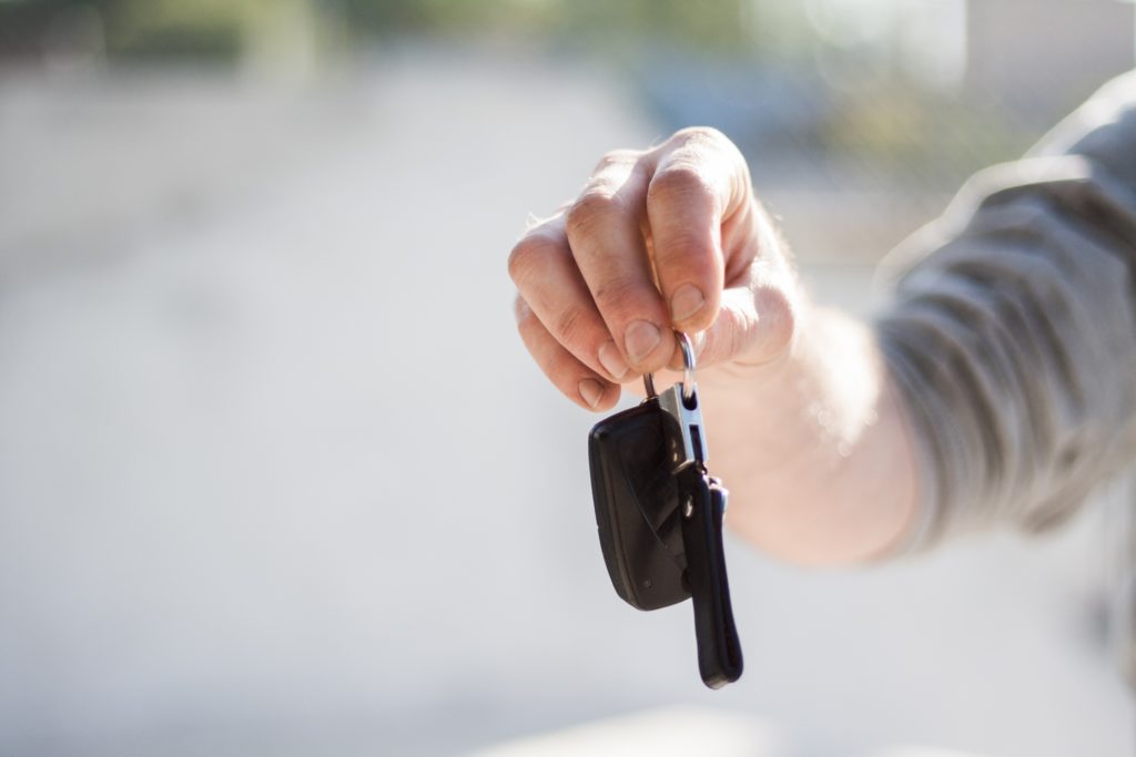 Wird die Fahrerlaubnis in der Probezeit entzogen, muss der Führerschein erneut beantragt werden.