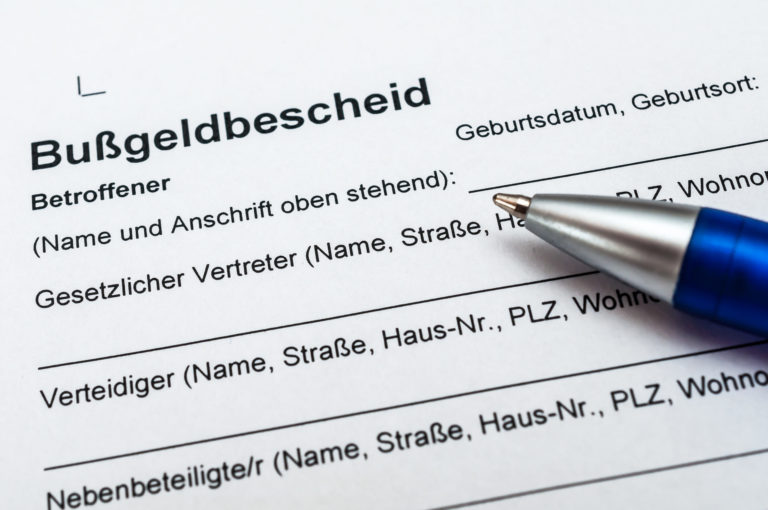 Bußgeldbescheid online prüfen | Bußgeld & Punkte vermeiden
