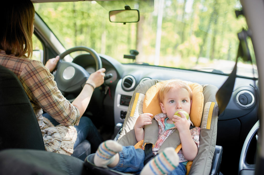 Kindersitz auf Beifahrersitz