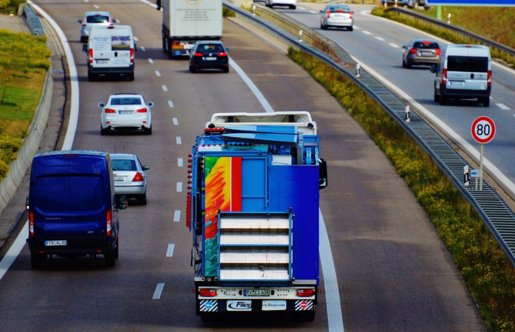 Fahrzeuge auf der Autobahn