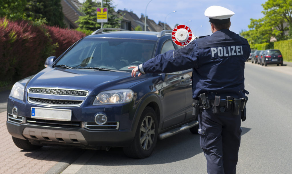 Sind Laser-Jammer oder Laser-Blinder im Straßenverkehr erlaubt?