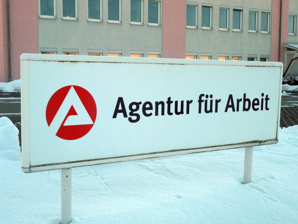 Agentur für Arbeit - arbeitsuchend melden