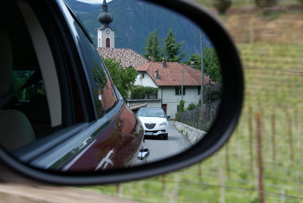 Unklare Verkehrslage: Überholen trotz unklarer Verkehrslage? Welche Strafe droht?