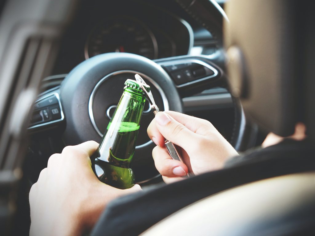Grob fahrlässige Tötung im Straßenverkehr durch Alkohol